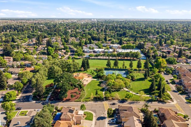 9200 Louis, Elk Grove, CA 95624