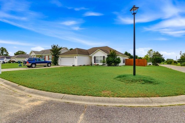 2902 Silver Leaf Circle, Loris, SC 29569