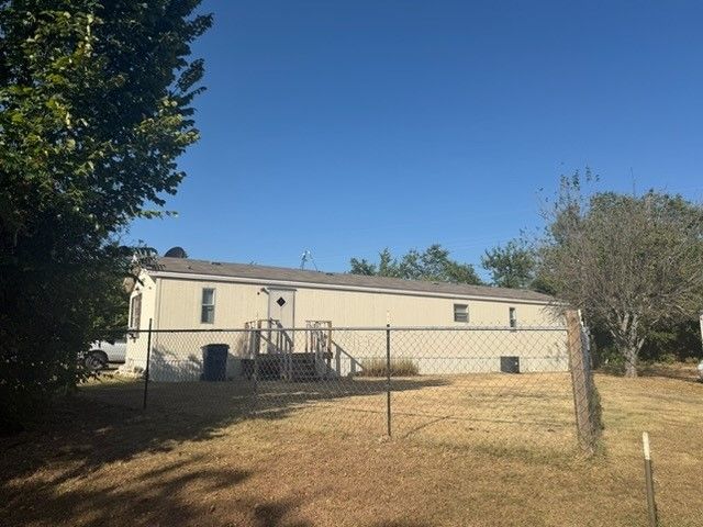 1002 E Business 380 9, Decatur, TX 76234