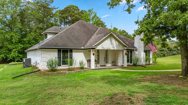 120 Lavender LN, Longview, TX 75605
