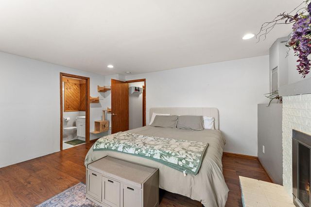 4513 Scott Trail, Eagan, MN 55122