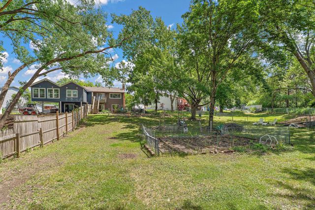 4513 Scott Trail, Eagan, MN 55122