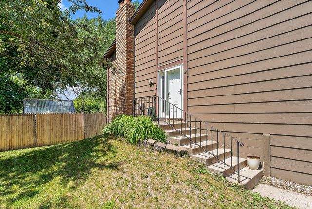 4513 Scott Trail, Eagan, MN 55122