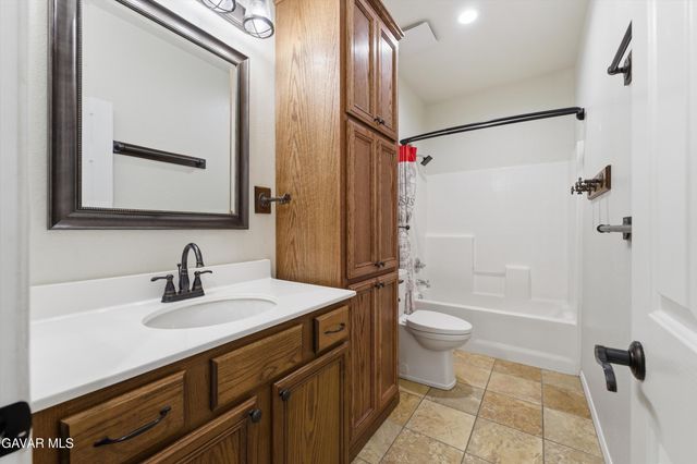 911 Valerie Lane, Tehachapi, CA 93561
