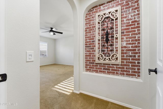 911 Valerie Lane, Tehachapi, CA 93561