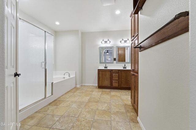 911 Valerie Lane, Tehachapi, CA 93561