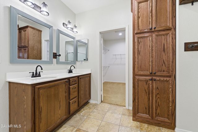 911 Valerie Lane, Tehachapi, CA 93561