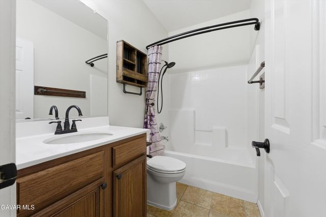 911 Valerie Lane, Tehachapi, CA 93561