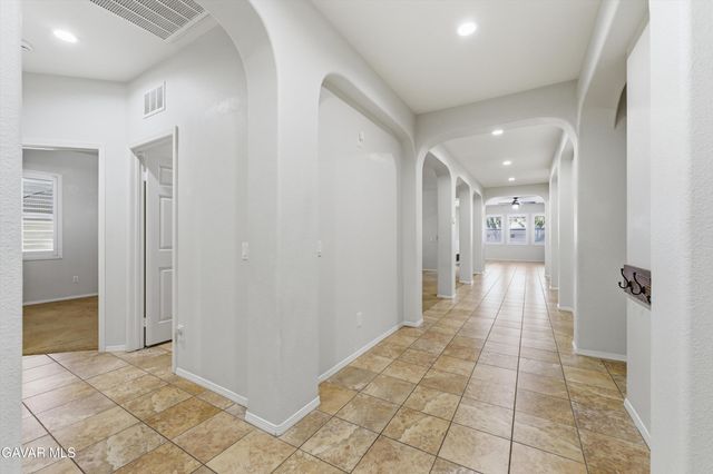 911 Valerie Lane, Tehachapi, CA 93561