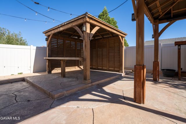 911 Valerie Lane, Tehachapi, CA 93561