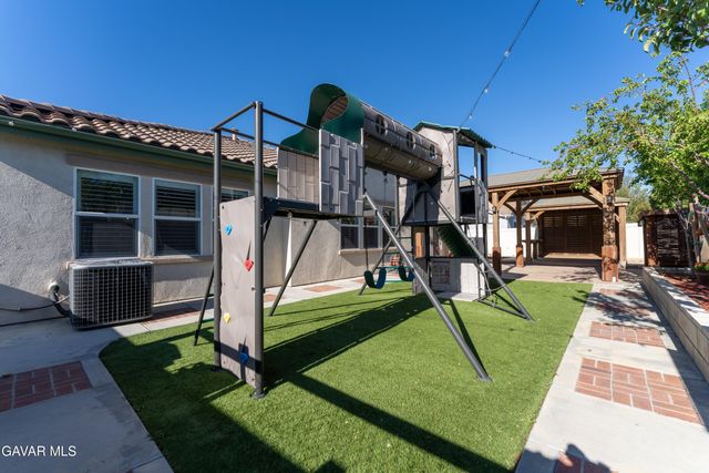 911 Valerie Lane, Tehachapi, CA 93561