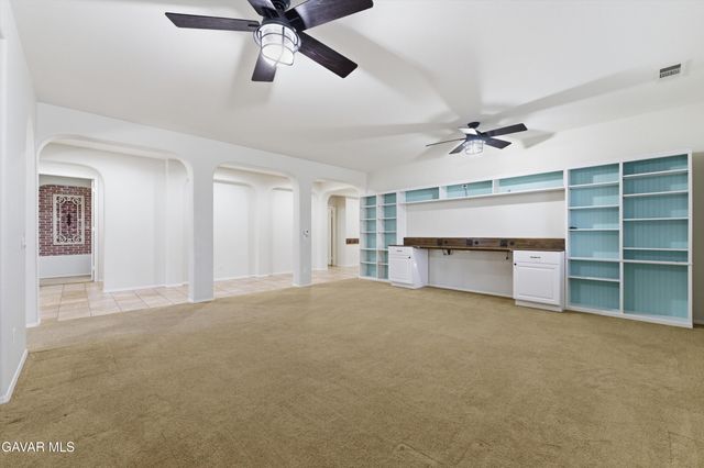 911 Valerie Lane, Tehachapi, CA 93561