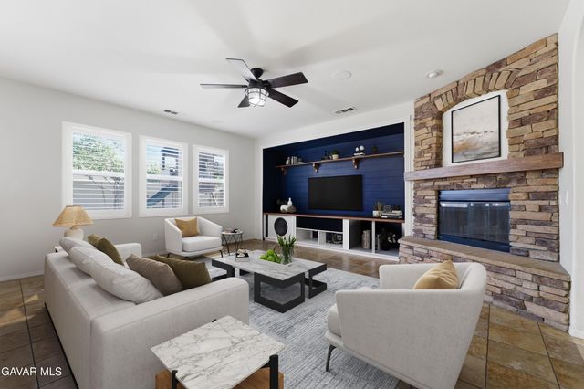 911 Valerie Lane, Tehachapi, CA 93561