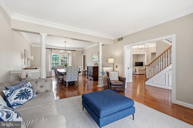 1 DAYLILY DR, Mount Laurel, NJ 08054