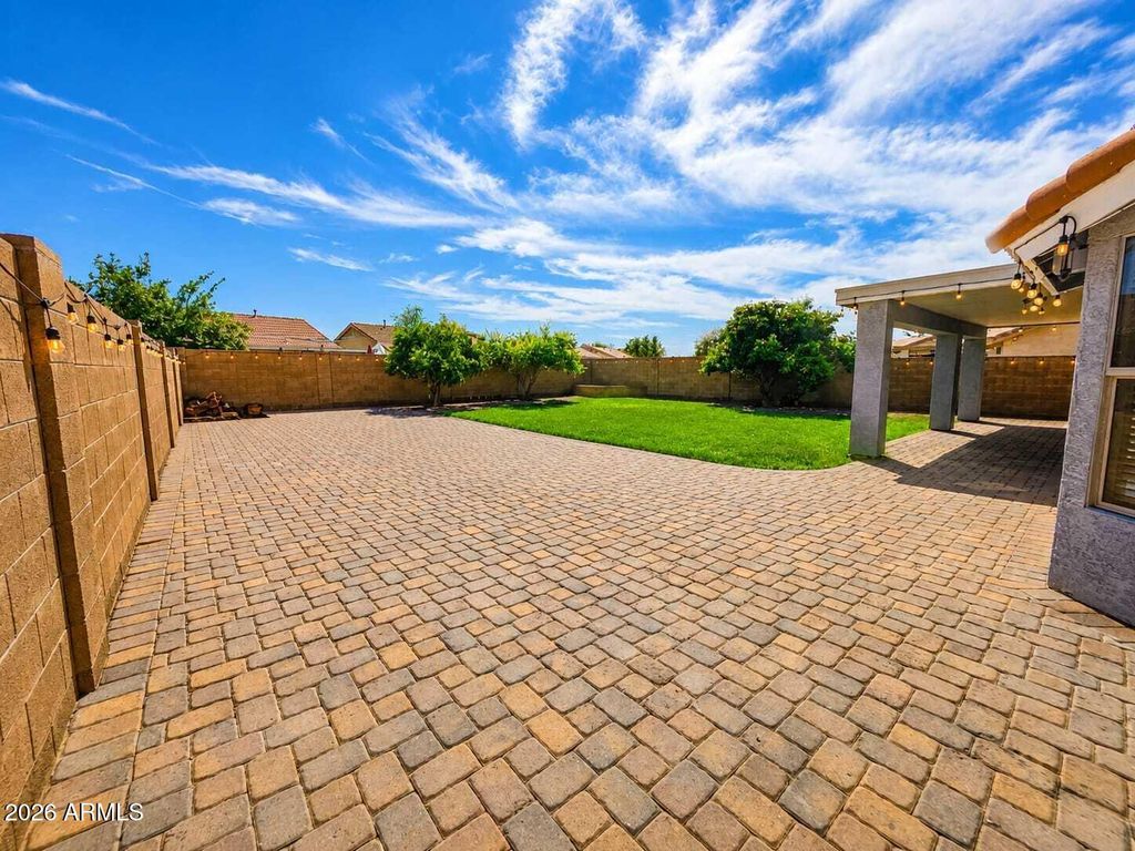 7927 W WATKINS Street, Phoenix, AZ 85043 — photo 2