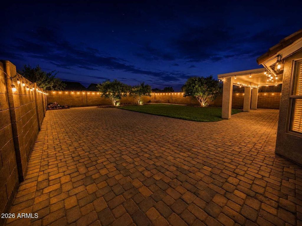 7927 W WATKINS Street, Phoenix, AZ 85043 — photo 5
