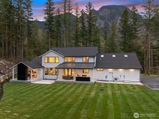 6993 N Fork Road SE, Snoqualmie, WA 98065