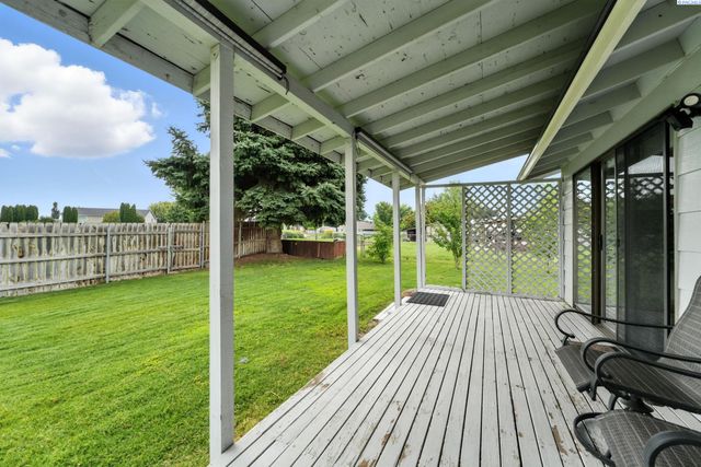 1406 Rimrock Ave, Richland, WA 99352