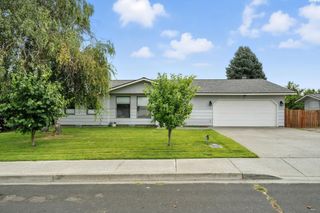 1406 Rimrock Ave, Richland, WA 99352