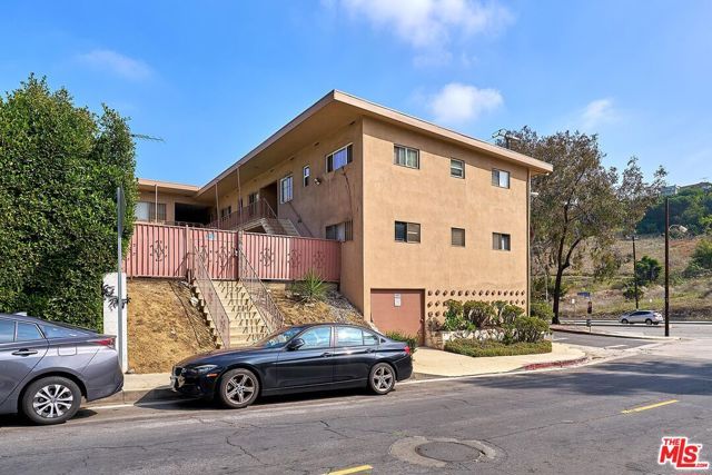 4587 Don Tomaso Drive, Los Angeles, CA 90008