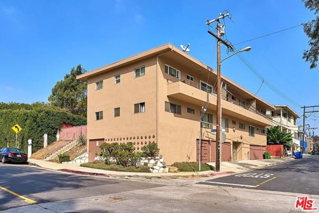 4587 Don Tomaso Drive, Los Angeles, CA 90008