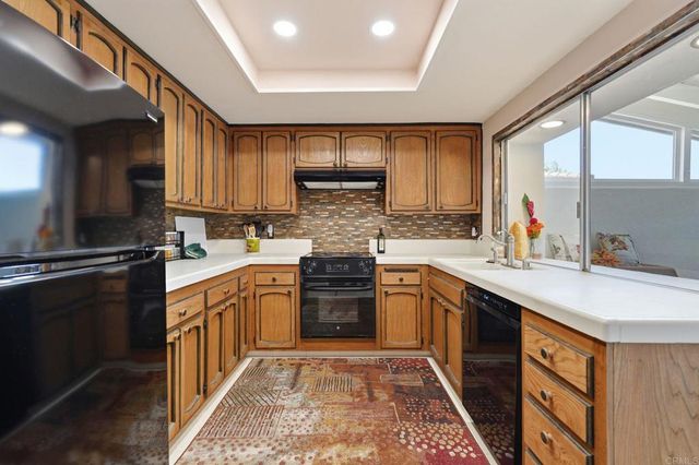 16555 Caminito Vecinos 39, San Diego, CA 92128