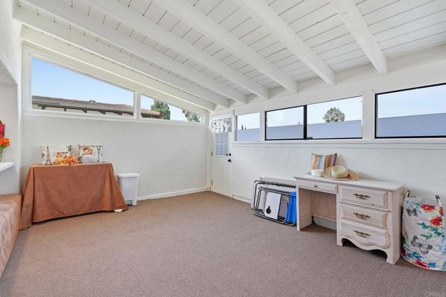 16555 Caminito Vecinos 39, San Diego, CA 92128