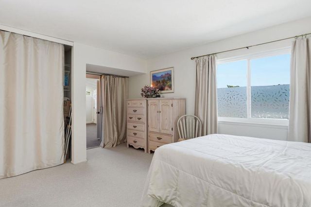 16555 Caminito Vecinos 39, San Diego, CA 92128