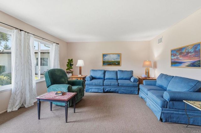 16555 Caminito Vecinos 39, San Diego, CA 92128