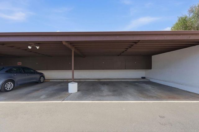 16555 Caminito Vecinos 39, San Diego, CA 92128