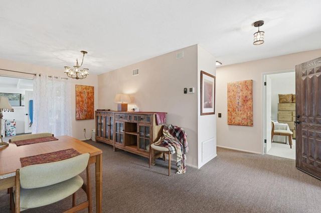 16555 Caminito Vecinos 39, San Diego, CA 92128