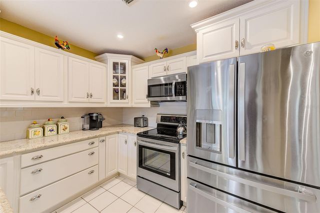 2728 BENTLEY DRIVE, Palm Harbor, FL 34684