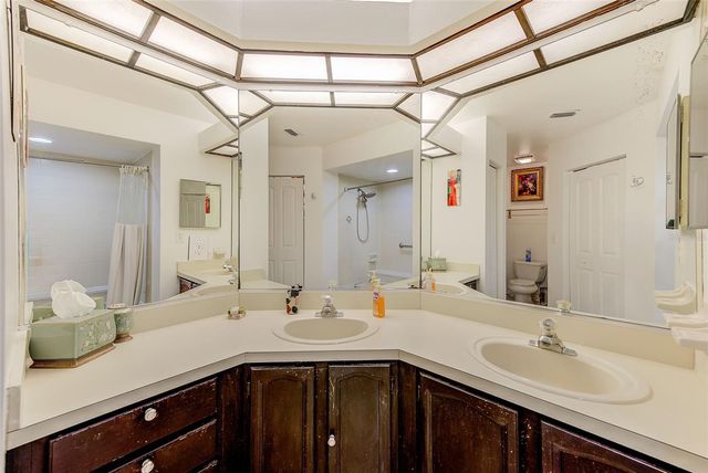 2728 BENTLEY DRIVE, Palm Harbor, FL 34684