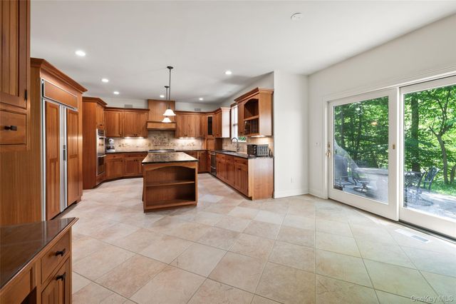 10 Kingdom Ridge Road, Bedford, NY 10506