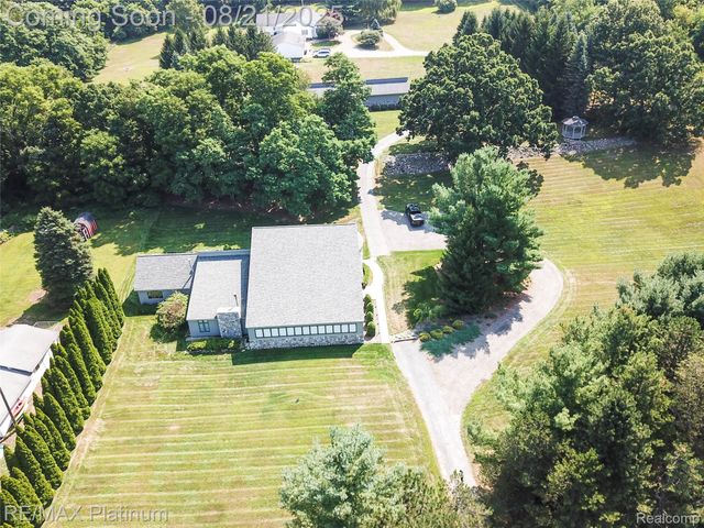 5160 Fenton Road, Hartland Township, MI 48430