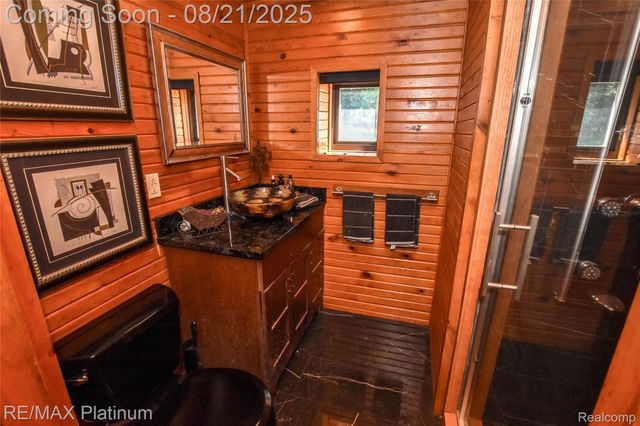 5160 Fenton Road, Hartland Township, MI 48430