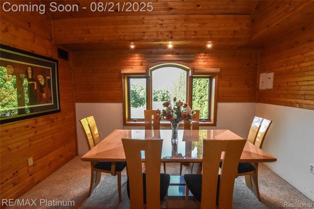 5160 Fenton Road, Hartland Township, MI 48430