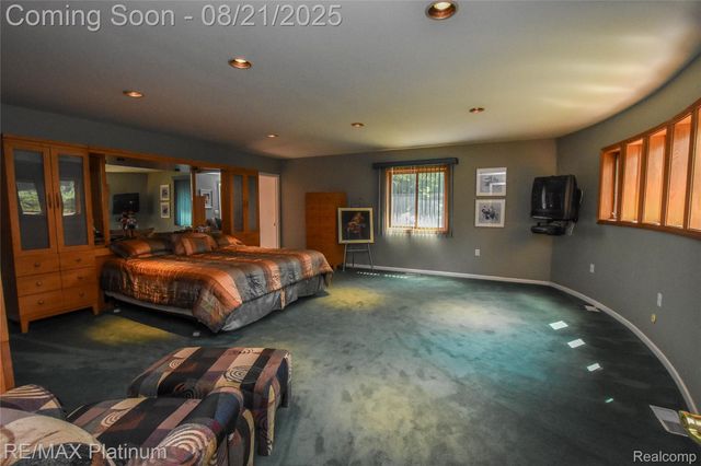 5160 Fenton Road, Hartland Township, MI 48430