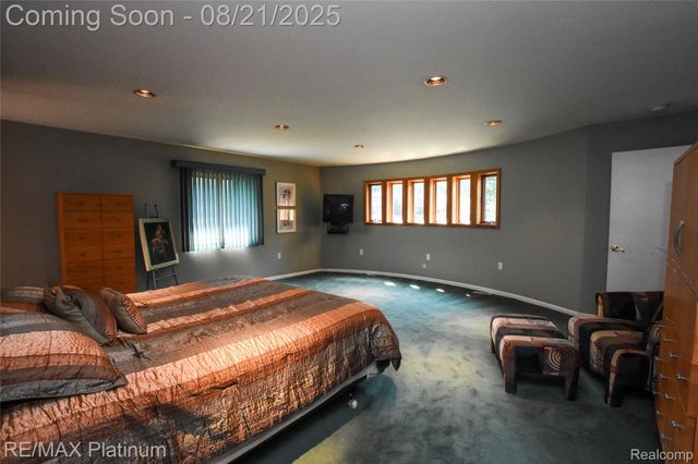 5160 Fenton Road, Hartland Township, MI 48430