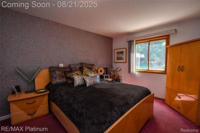 5160 Fenton Road, Hartland Township, MI 48430