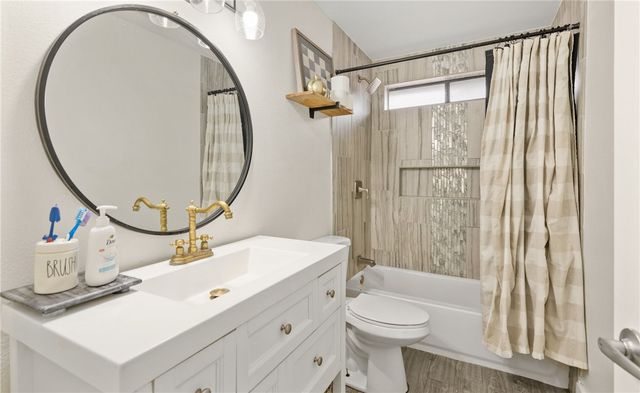 7005 Mansfield Dr, Corpus Christi, TX 78414