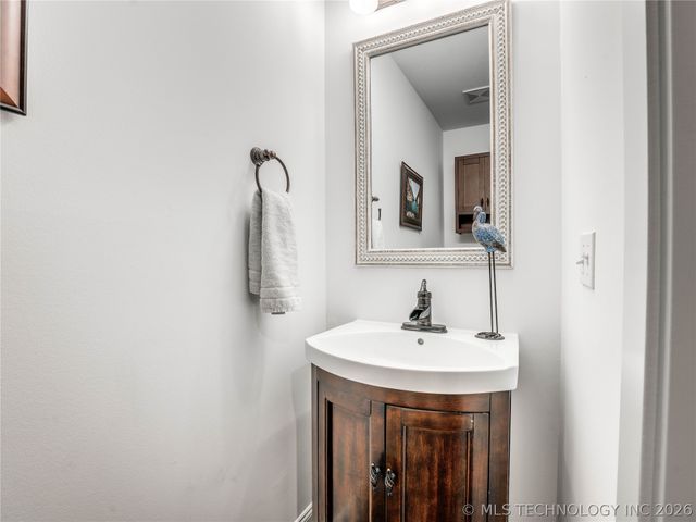 451465 Ridge Road Circle Circle, Afton, OK 74331