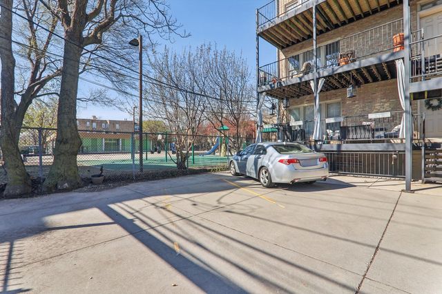 4445 N Magnolia Avenue 3, Chicago, IL 60640