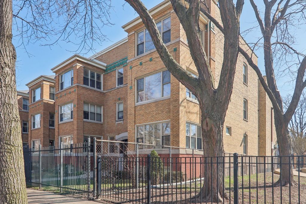 4445 N Magnolia Avenue 3, Chicago, IL 60640