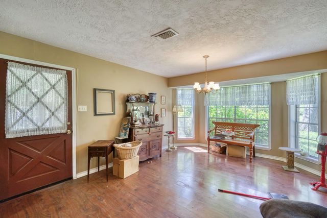 7000 Fm 3060, Midway, TX 75852