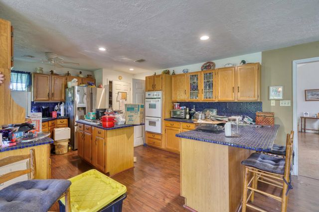 7000 Fm 3060, Midway, TX 75852