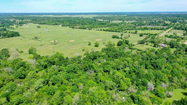 7000 Fm 3060, Midway, TX 75852