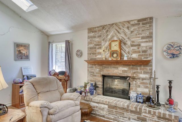 7000 Fm 3060, Midway, TX 75852