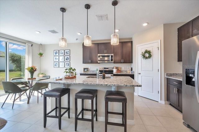 1006 OAK VALLEY DRIVE, Auburndale, FL 33823