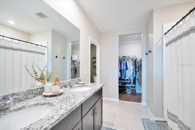 1006 OAK VALLEY DRIVE, Auburndale, FL 33823